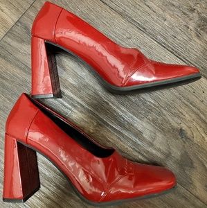 Gloria Vanderbilt Heels